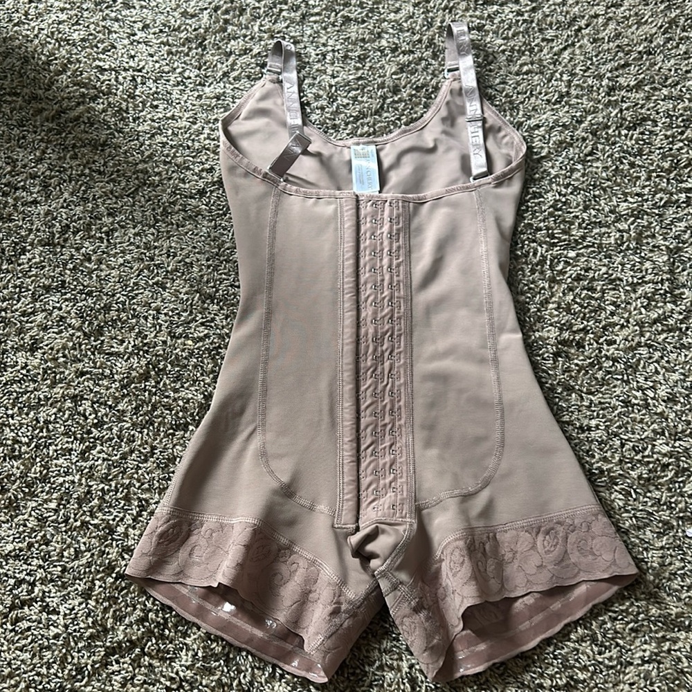 Faja en buenas condiciones ni una puesta talla M